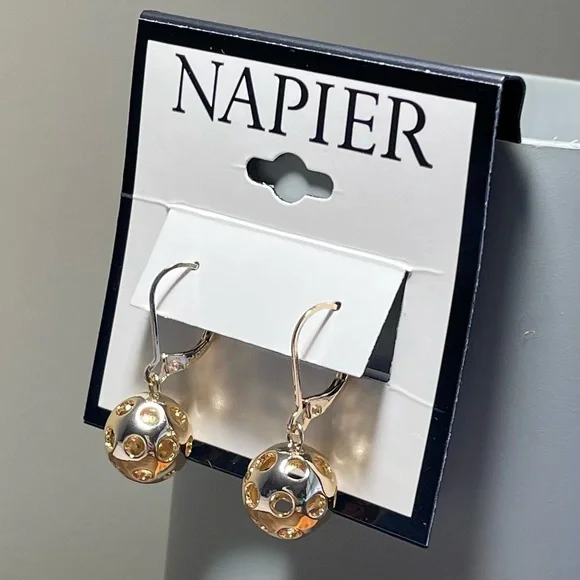 Napier Pickleball Drop Earrings - Gold toned- NWT - Picture 9 of 9